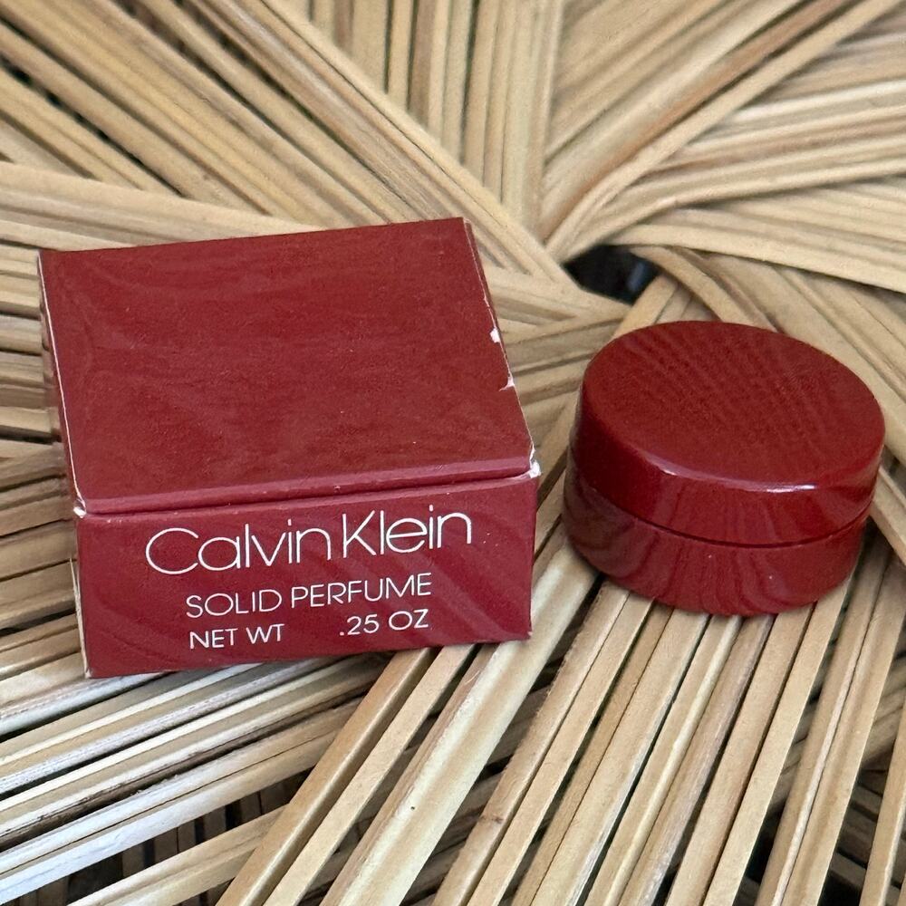 New in box Calvin Klein Red solid perfume .25 oz Vintage RARE!!!!